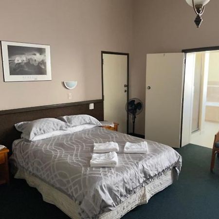 Grand Hotel - Whangarei Dış mekan fotoğraf