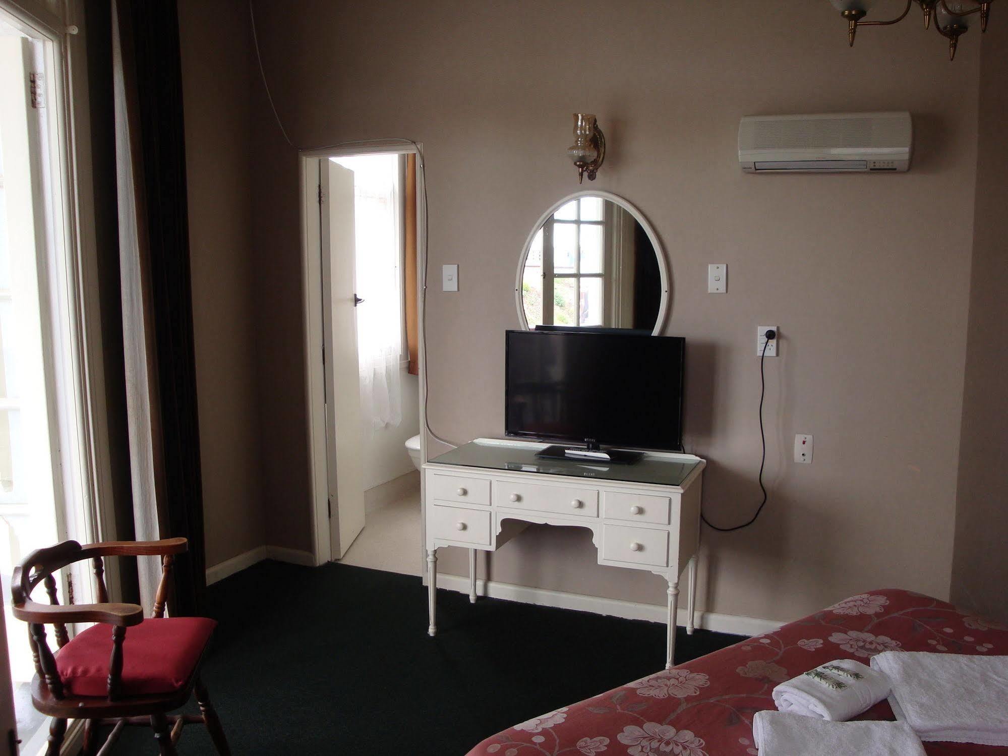 Grand Hotel - Whangarei Dış mekan fotoğraf